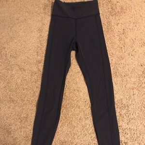 Lululemon navy high rise yoga leggings size 4